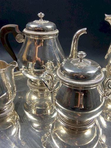 Service à thé café en métal argenté signé CHRISTOFLE modèle Malmaison plateau