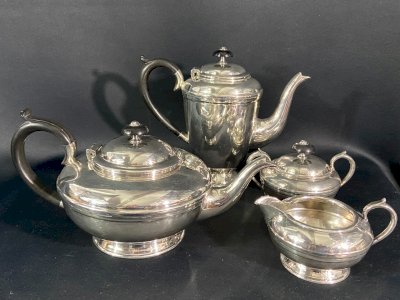Silver-plated English Sheffield tea and coffee service teapot coffee pot...