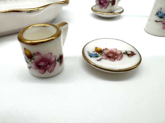 Service à thé miniature en porcelaine – Fabriqué à Taïwan – Décor floral et doru