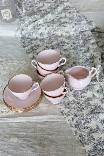 Service à thé vintage rose 6 personnes porcelaine anglaise