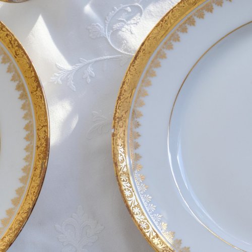 Service ancien en porcelaine de Limoges à lor fin, Peconnet