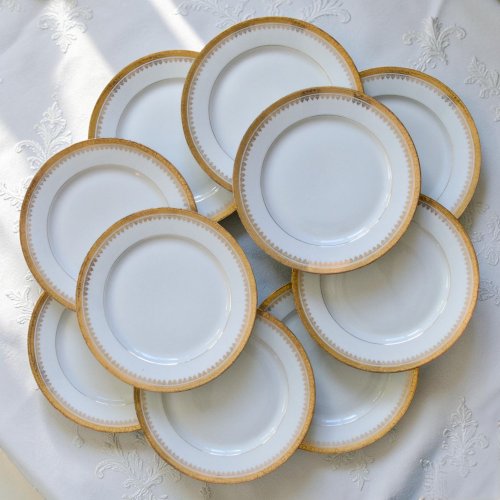 Service ancien en porcelaine de Limoges à lor fin, Peconnet
