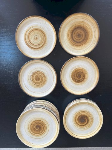Service assiettes en grés Longchamp 42 pièces