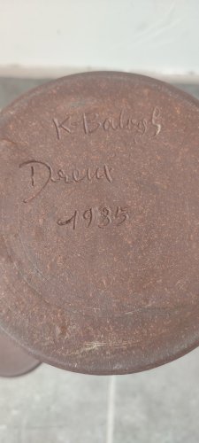 Service Céramique d'Atelier en Grès signé Karoly BALOGH .