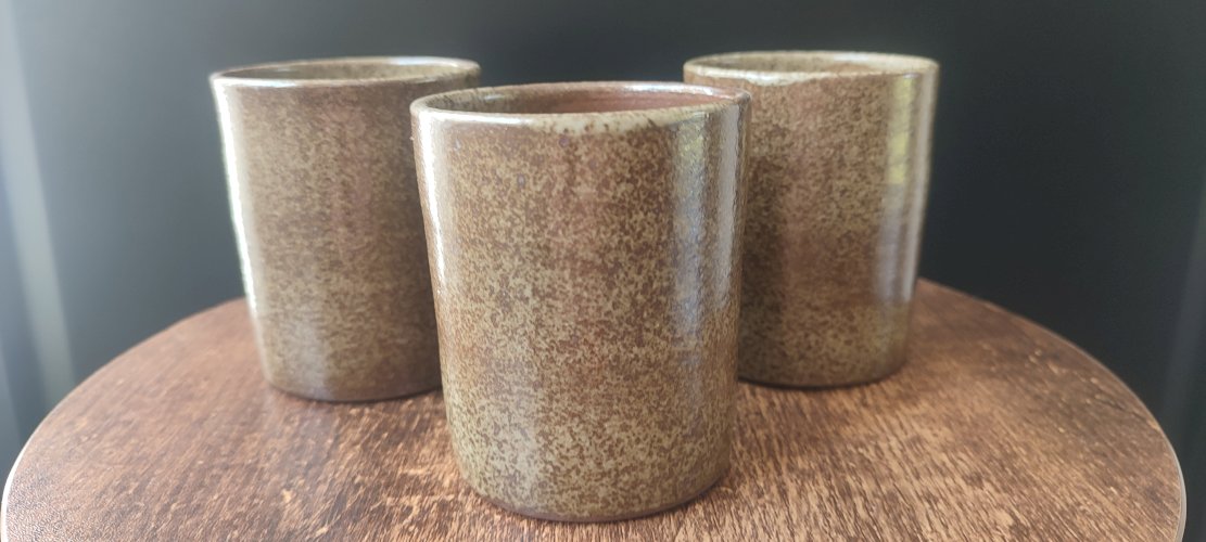 Service Céramique d'Atelier en Grès signé Karoly BALOGH .