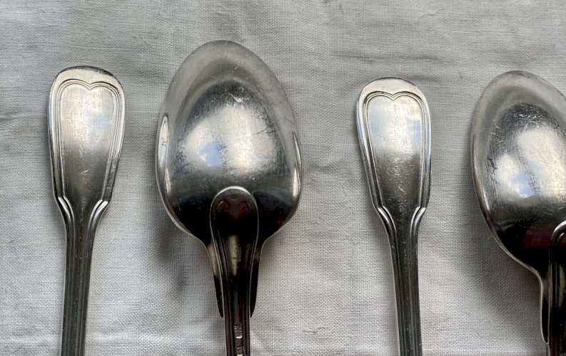 Service de 12 Petites CUILLÈRES Métal Argenté
