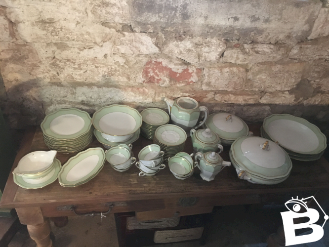 Service de table en  porcelaine de limoges nardon/lafarge