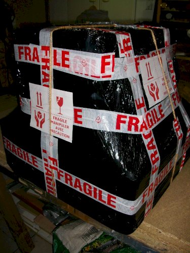 SERVICE DE TABLE EN PORCELAINE