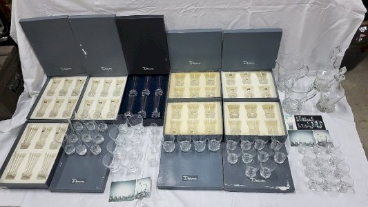 SERVICE DE VERRES DAUM FRANCE SORCY DE 99 PIECES