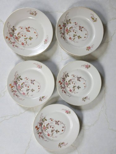 Service en porcelaine Paris à la ville St Denis - Nouveautés 47 Pièces