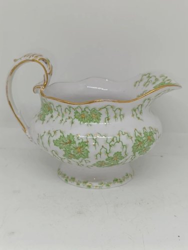 service Feldspath  LM et C de 1844 à 1876 (creil et montereau)  composé dun pot à lait et 5 tasses