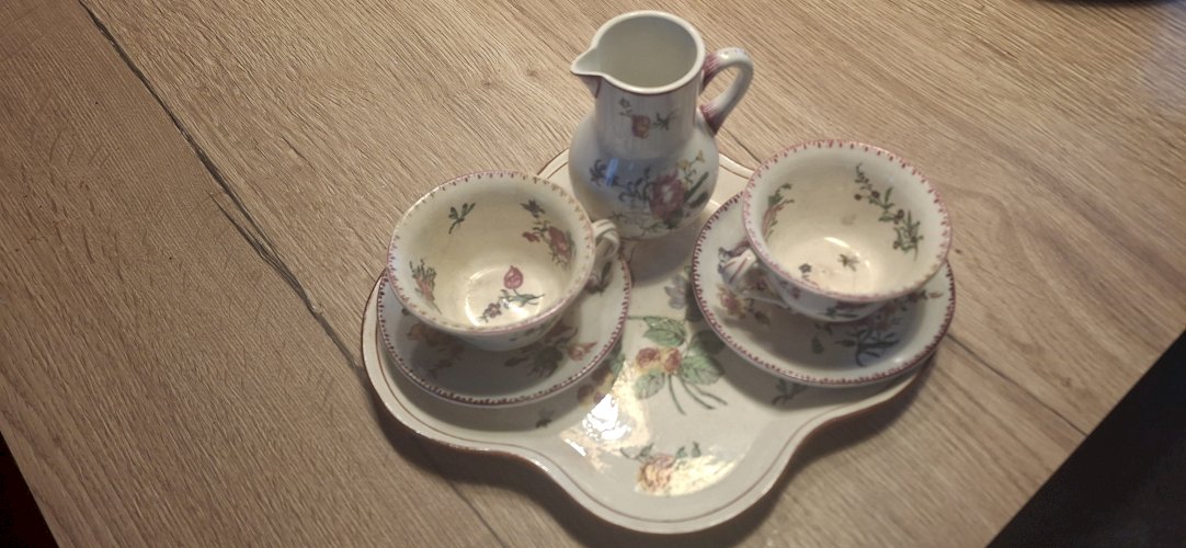 Service Gien motif Marseille 19e siècle