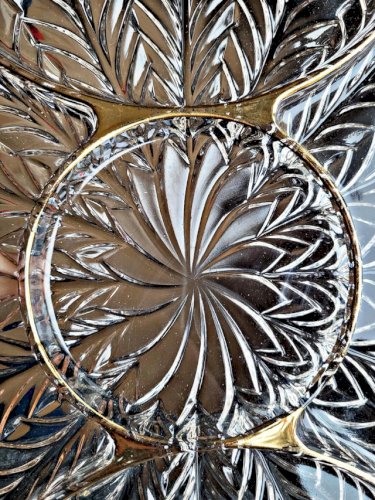 Serviteur apéritif à anses en verre moulé et dorure, vintage