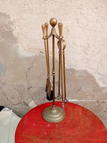 Serviteur de cheminée en laiton