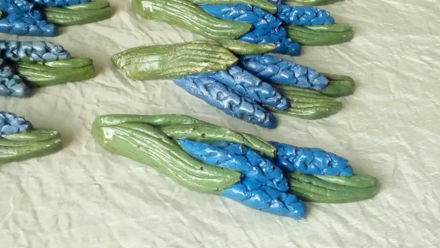 SET DE 10 PORTE COUTEAUX EN CÉRAMIQUE VERNISSÉE BOUQUET DE LAVANDE*