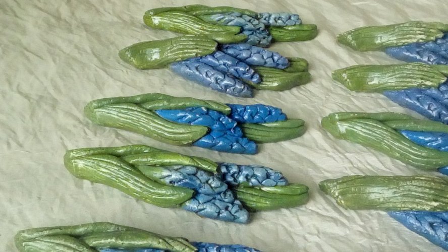 SET DE 10 PORTE COUTEAUX EN CÉRAMIQUE VERNISSÉE BOUQUET DE LAVANDE*