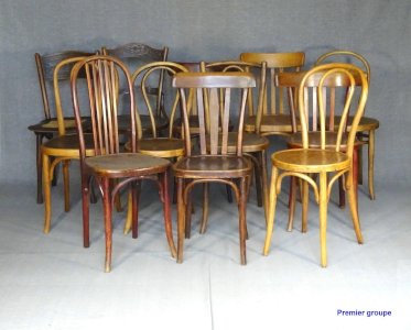 Set de 24 chaises bistrot dépareillées 1925 à 1955, Thonet, Kohn, Fischel & Co.