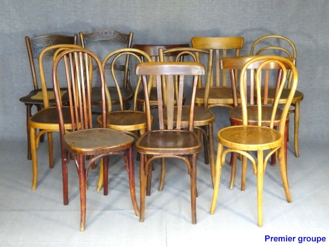 Set de 24 chaises bistrot dépareillées 1925 à 1955, Thonet, Kohn, Fischel & Co.