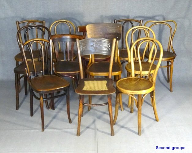 Set de 24 chaises bistrot dépareillées 1925 à 1955, Thonet, Kohn, Fischel & Co.