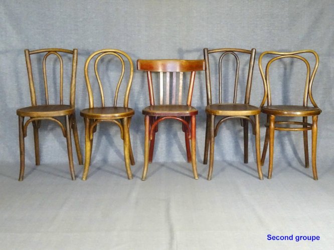 Set de 24 chaises bistrot dépareillées 1925 à 1955, Thonet, Kohn, Fischel & Co.