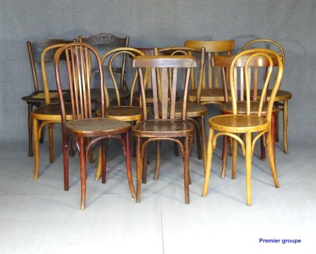 Set de 24 chaises bistrot dépareillées 1925 à 1955, Thonet, Kohn, Fischel & Co.