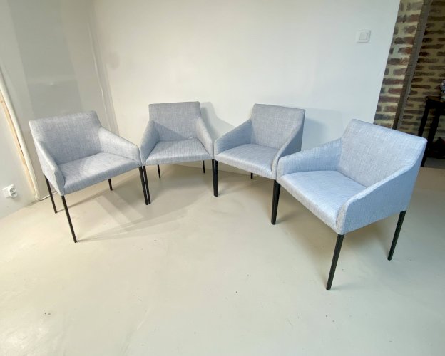 Set  de 4 fauteuils design Arper Saari