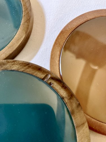 Set de 5 sous-verres en agathe et bois de noyer