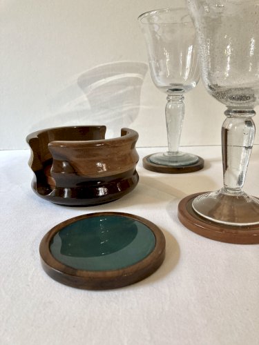 Set de 5 sous-verres en agathe et bois de noyer