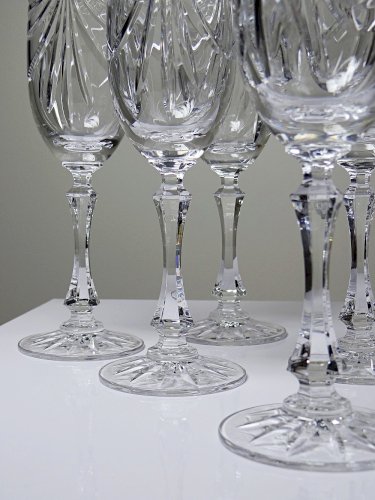 Set de 6 flûtes à champagne en cristal de Lorraine taillé main