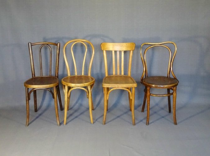 Set de 8 chaises bistrot dépareillées 1910 à 1950 Thonet Kohn... etc