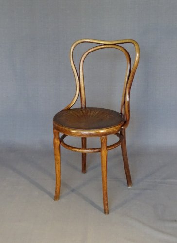 Set de 8 chaises bistrot dépareillées 1910 à 1950 Thonet Kohn... etc