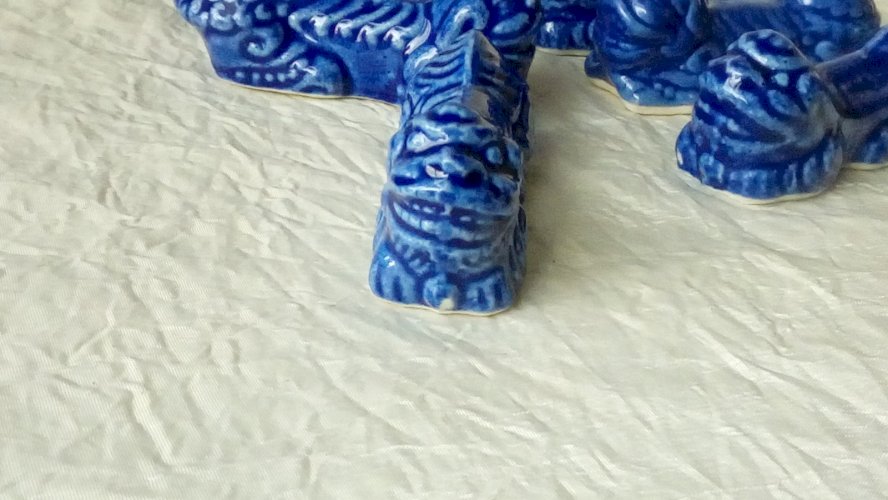 SET DU 10 PORTE COUTEAUX EN PORCELAINE CHIEN DE FO*