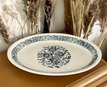 Shabby Chic - Lot n° 1 - Grand plat de service ovale Fleurs bleues  - 37 cm