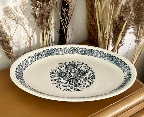 Shabby Chic - Lot n° 1 - Grand plat de service ovale Fleurs bleues  - 37 cm