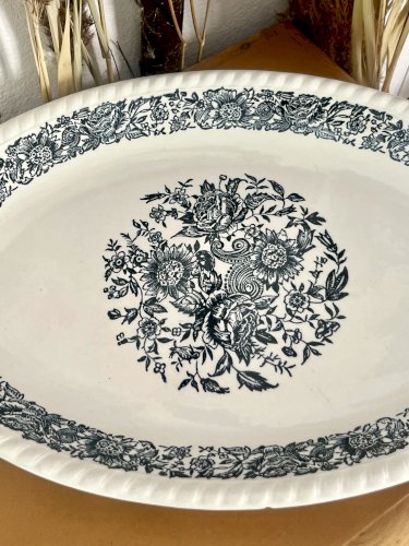Shabby Chic - Lot n° 1 - Grand plat de service ovale Fleurs bleues  - 37 cm