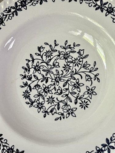  Shabby Chic - Lot n° 2 - Assiette creuse à ailes Fleurs bleues - 23,2 cm