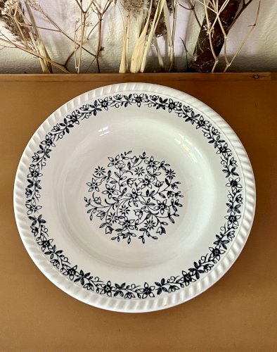  Shabby Chic - Lot n° 2 - Assiette creuse à ailes Fleurs bleues - 23,2 cm