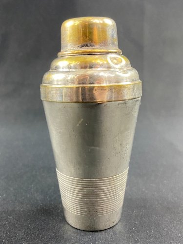 Shaker individuel en métal argenté