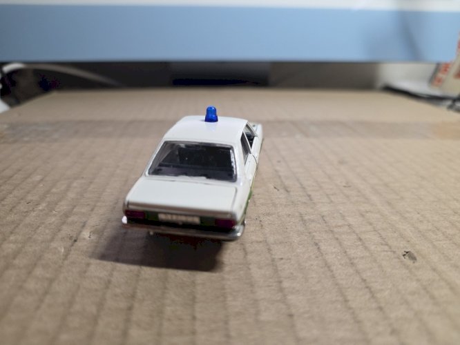 Shuco 1/43 - Audi 80  Polizei Police-TBE