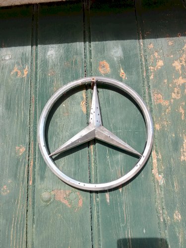 Sigle Mercedes-Benz 