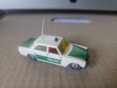 Siku Mercedes 250  polizei tres Bon État