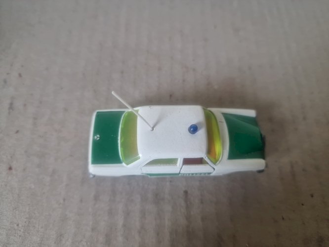 Siku Mercedes 250  polizei tres Bon État