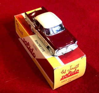 Simca Chambord (1958) 1/43 Solido