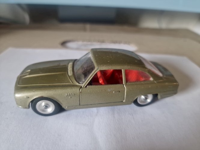 solido alfa romeo 2600 d'epoque bel etat