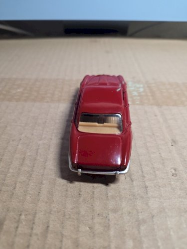 Solido série 100. Jaguar XJ12- TBE -n° 96