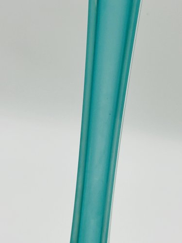 Soliflore verre turquoise style Murano forme Tour Eiffel