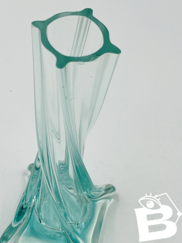 Soliflore vintage en verre torsadé vert style Murano