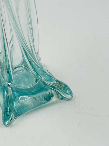Soliflore vintage en verre torsadé vert style Murano