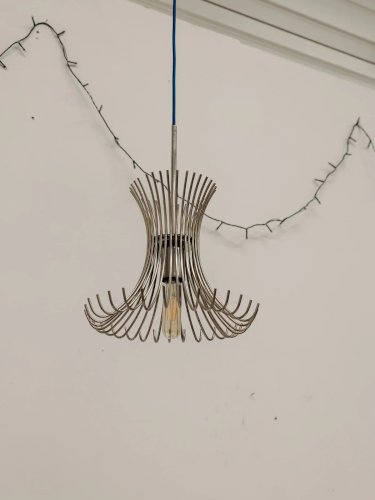 Sonia, la suspension en métal N°82