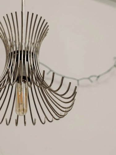 Sonia, la suspension en métal N°82